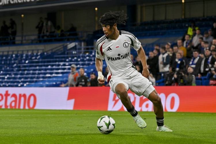 曼晚：多队有意前曼联小将奥耶德勒，曼联有40%转会分成