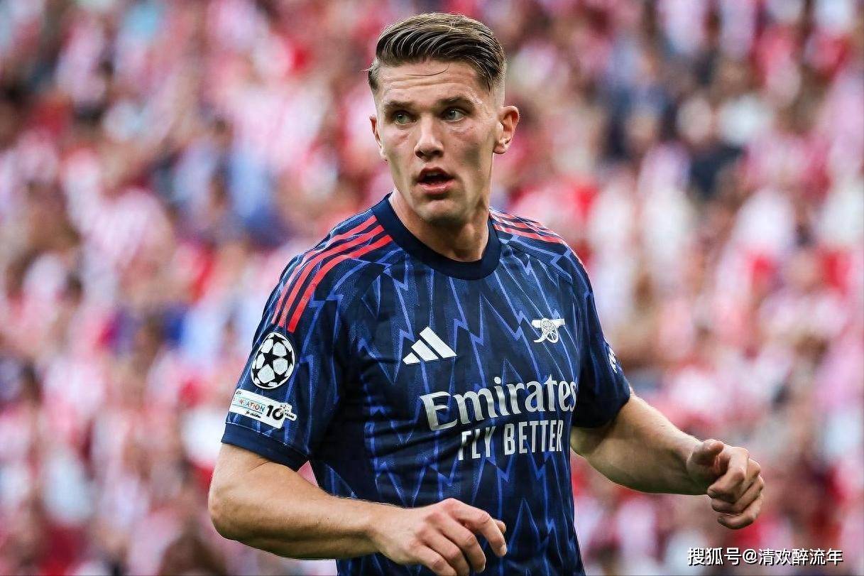 欧冠小组赛首轮战报，荷甲冠军惨遭翻盘，新军黑马能否延续奇迹